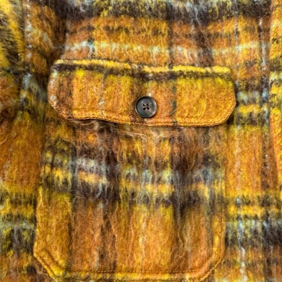 Urban Outfitters Harlow Fuzzy Plaid Oversize Button up Jacket Size M Shacket - Picture 4 of 8